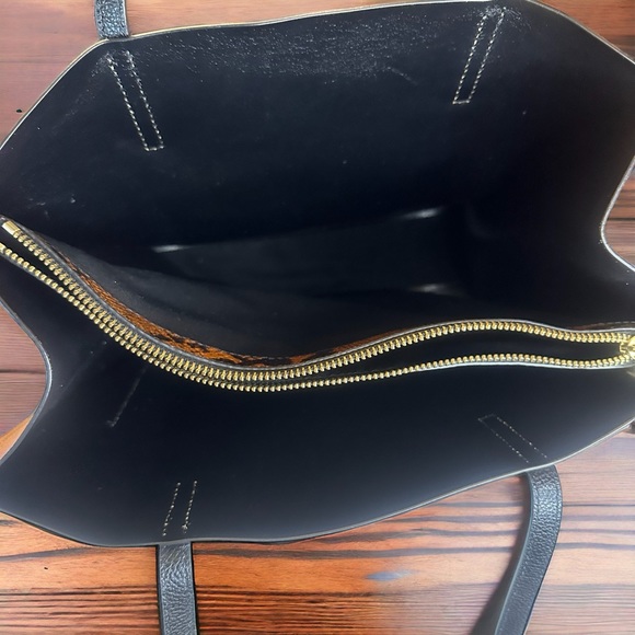 Authentic MARC JACOBS Brown Leather Tote Bag Purse - Picture 4 of 5